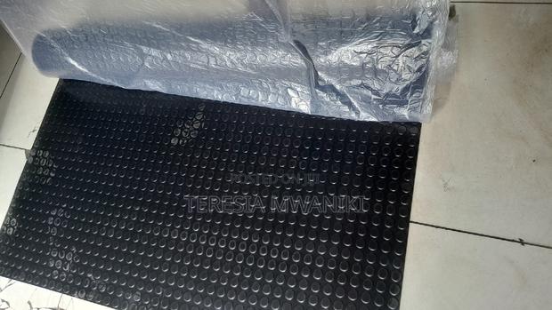 Round Studded Rubber Mat/ Coin Pattern Rubber Mat - main view