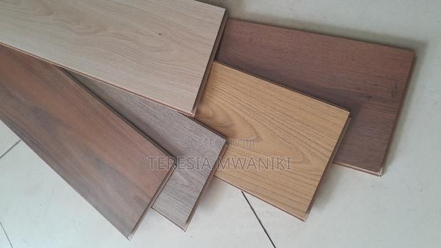 Laminated Wood Flooring/ Floor Laminate - main view