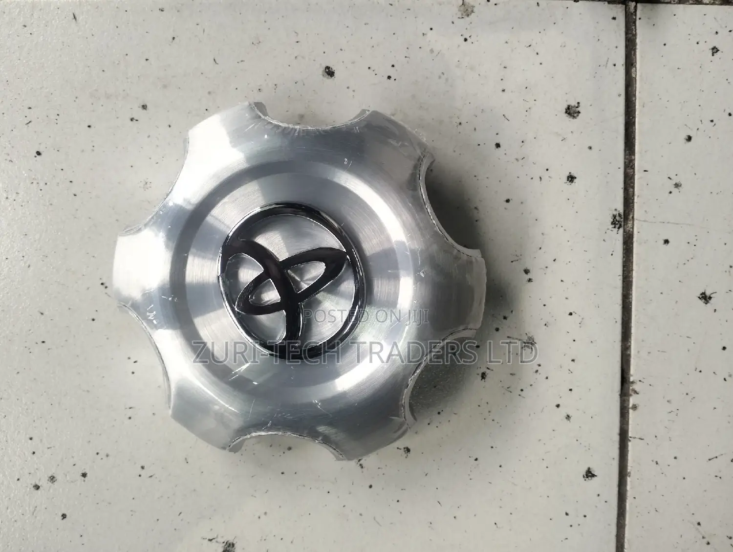 Prado 120 Wheel Cap