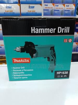 Makita Hammer Drill + Key - thumbnail 2