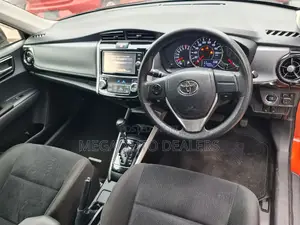 Toyota Corolla Fielder 2018 Orange