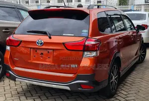 Toyota Corolla Fielder 2018 Orange