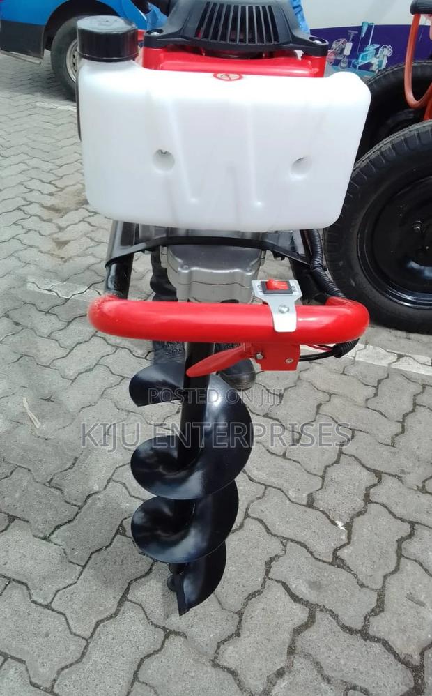 Divo Earth Auger Machine Available Machine - thumbnail 2