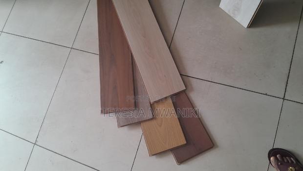 Laminated Floor Board - thumbnail 2