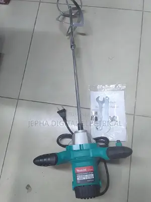 Paint Mixer Makita.