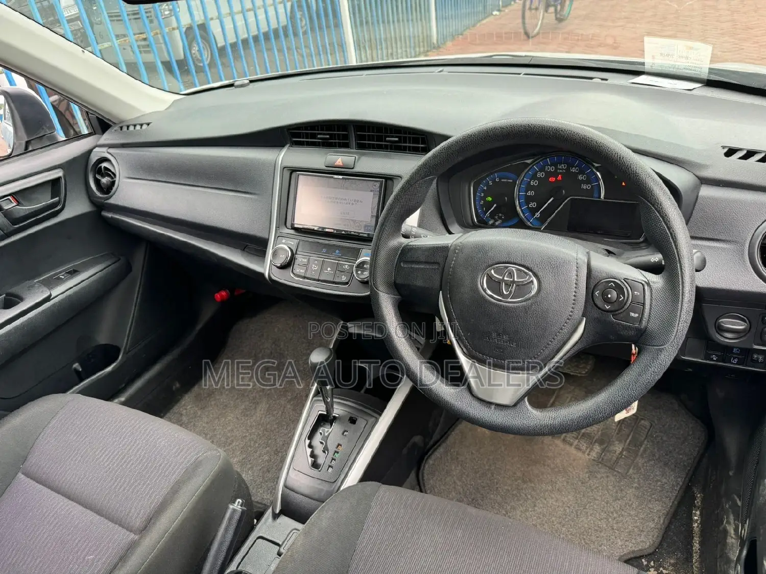 Toyota Corolla Fielder 2018 Silver