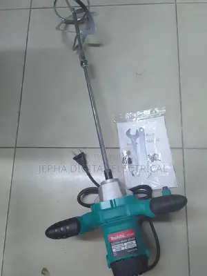 Makita Powerful Paint Mixer