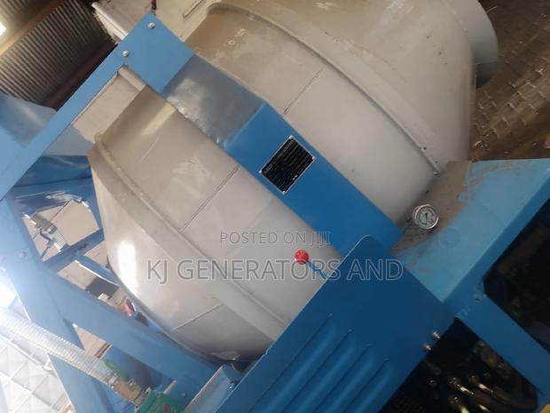 Self Loading Heavy Duty Concrete Mixer