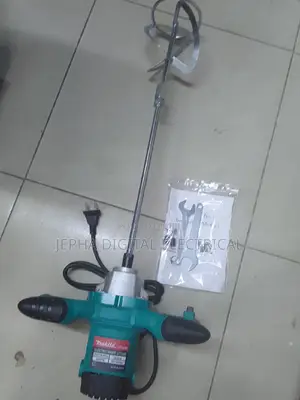 Makita 2600watts Paint Mixer