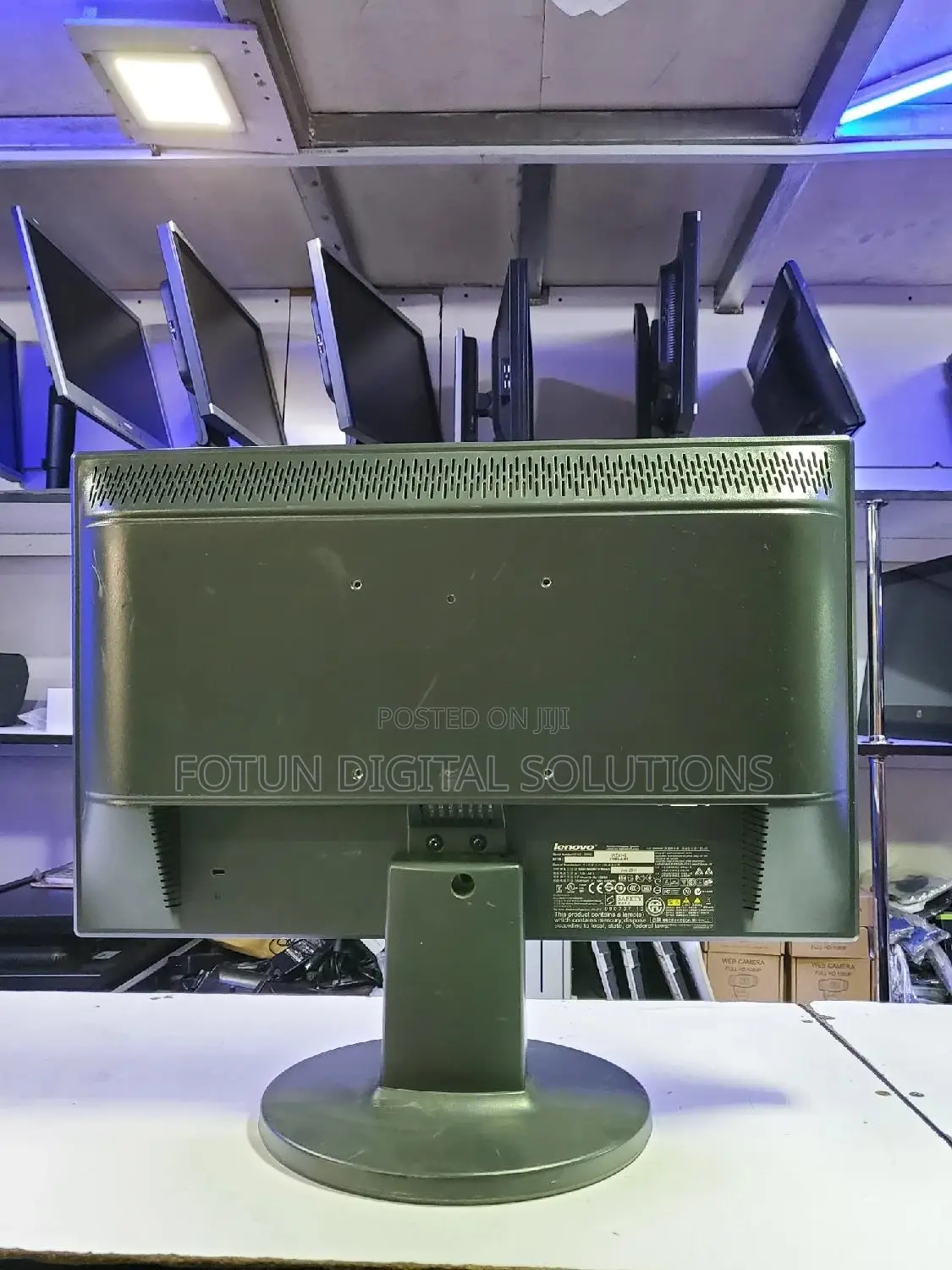 19 Inch LENOVO TFT Monitor