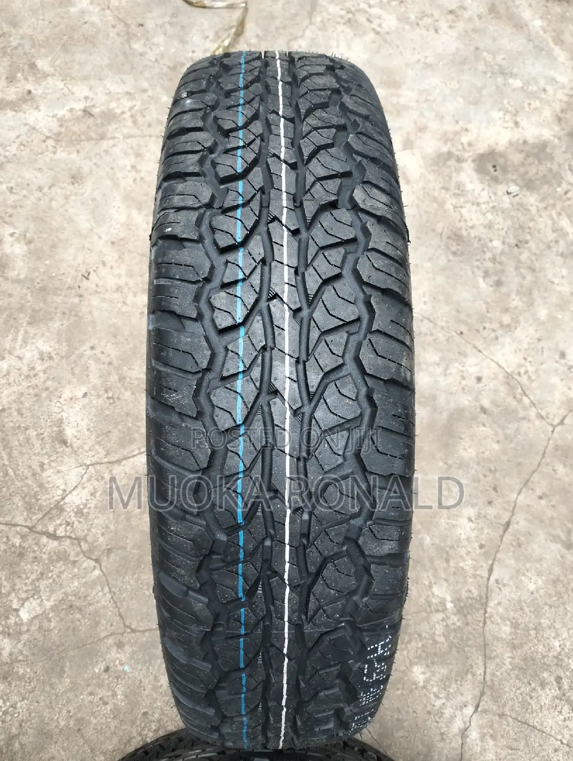 205R16C Aplus Tyre
