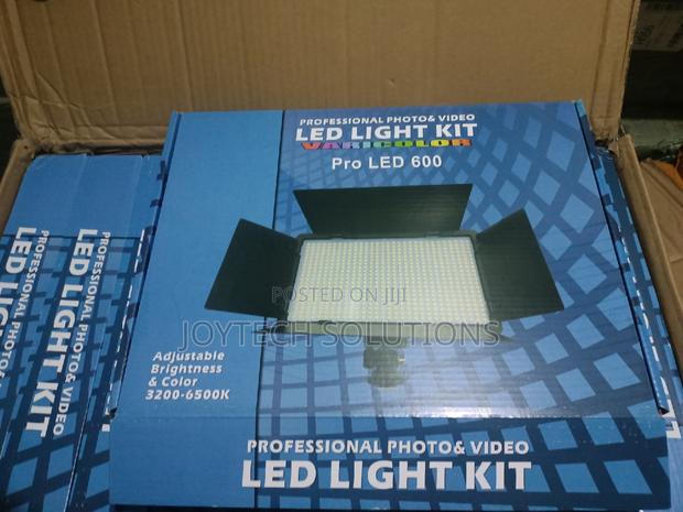 Pro Led 600 Video and Photography Light With Tripod Stand