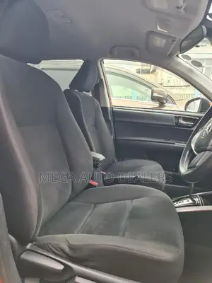 Toyota Corolla Fielder 2018 Orange