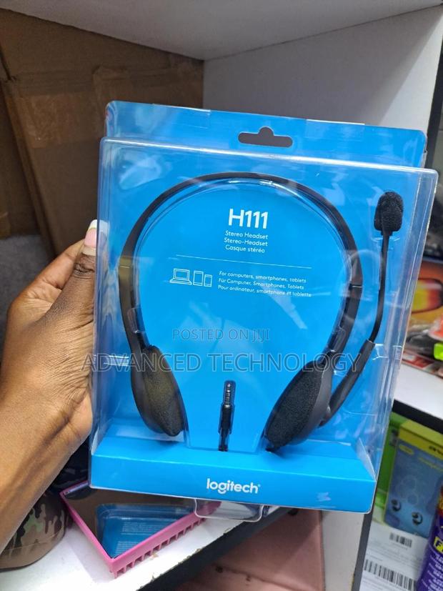 Logitech H111 Wired Headphones With Mic - main view