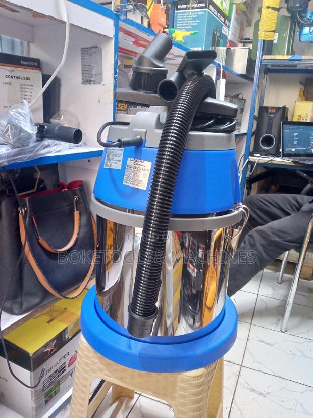Executive Lenhard Germany Vacuum Cleaner 20 Litres
