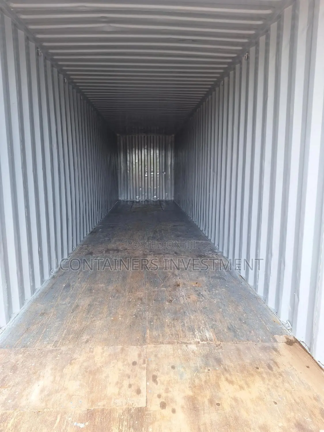 Clean Empty Shipping Containers - Spray Painting