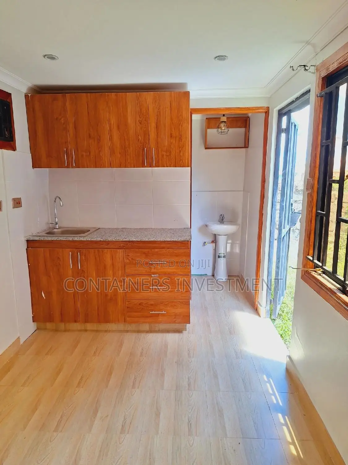 Container Home- 20ft Container Bedsitter.