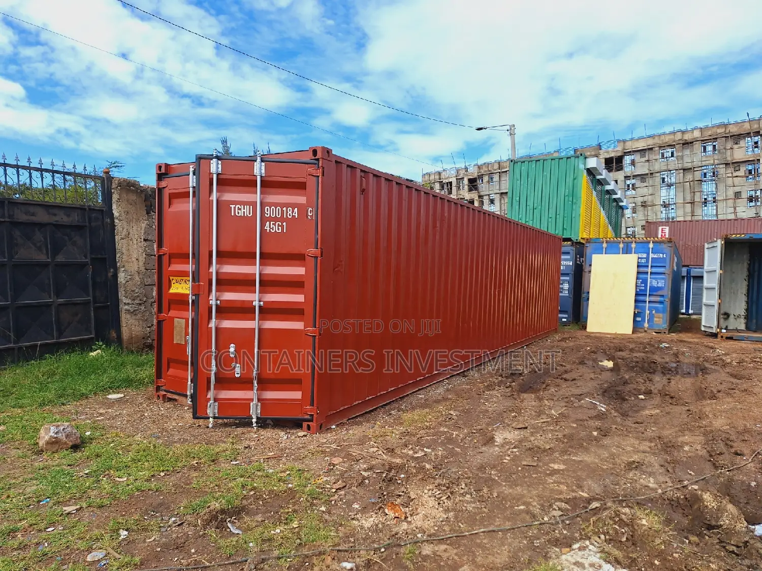 Clean Painted 40ft Container