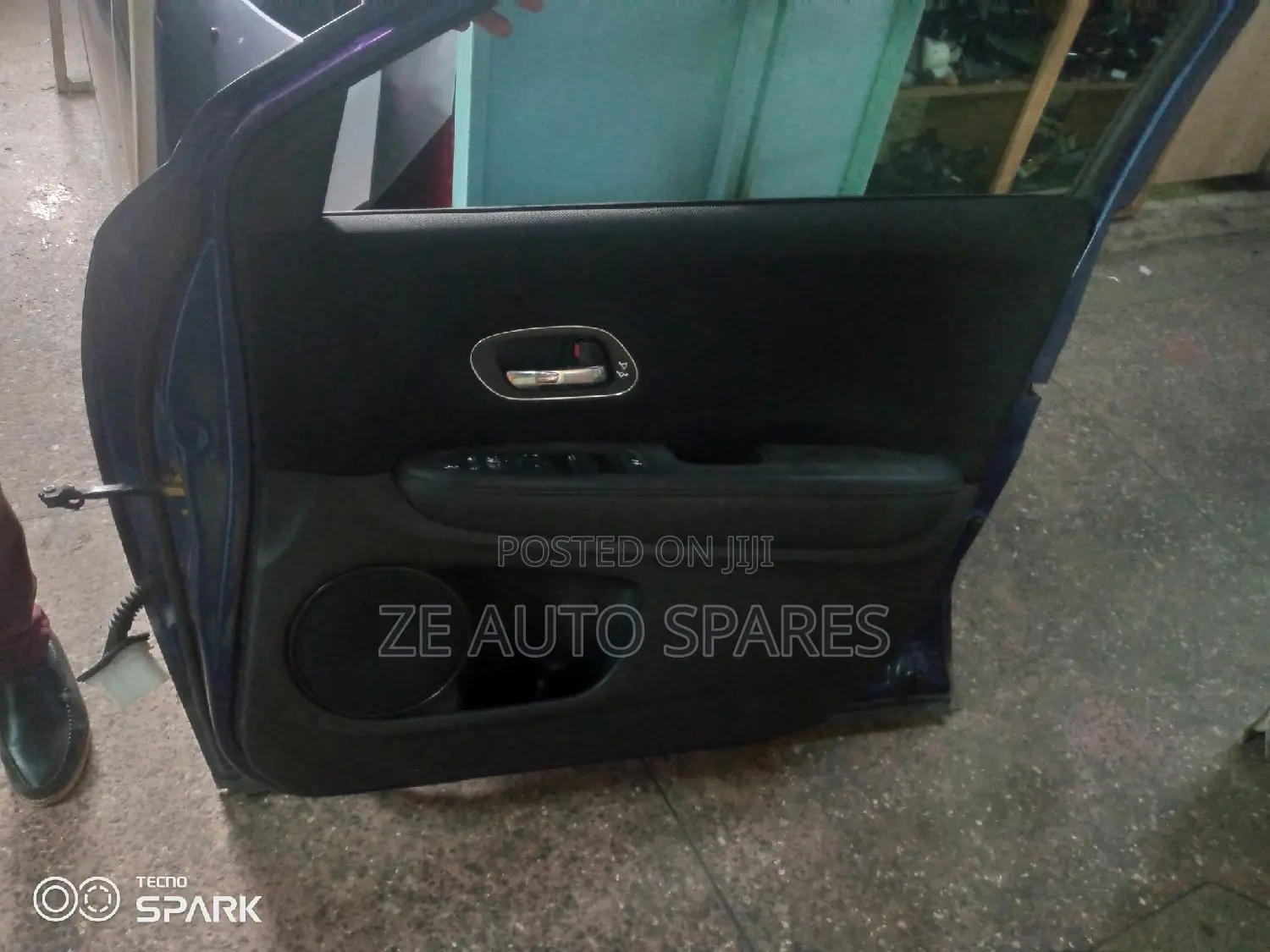 Honda Vezel Front RHS Door