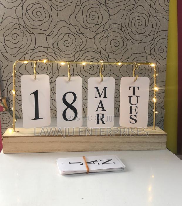 Vintage LED Desk Calendar