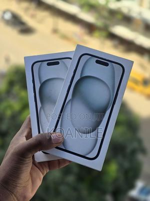 New Apple iPhone 15 256 GB Black - thumbnail 2