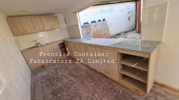 Containerized Cafe - thumbnail 4