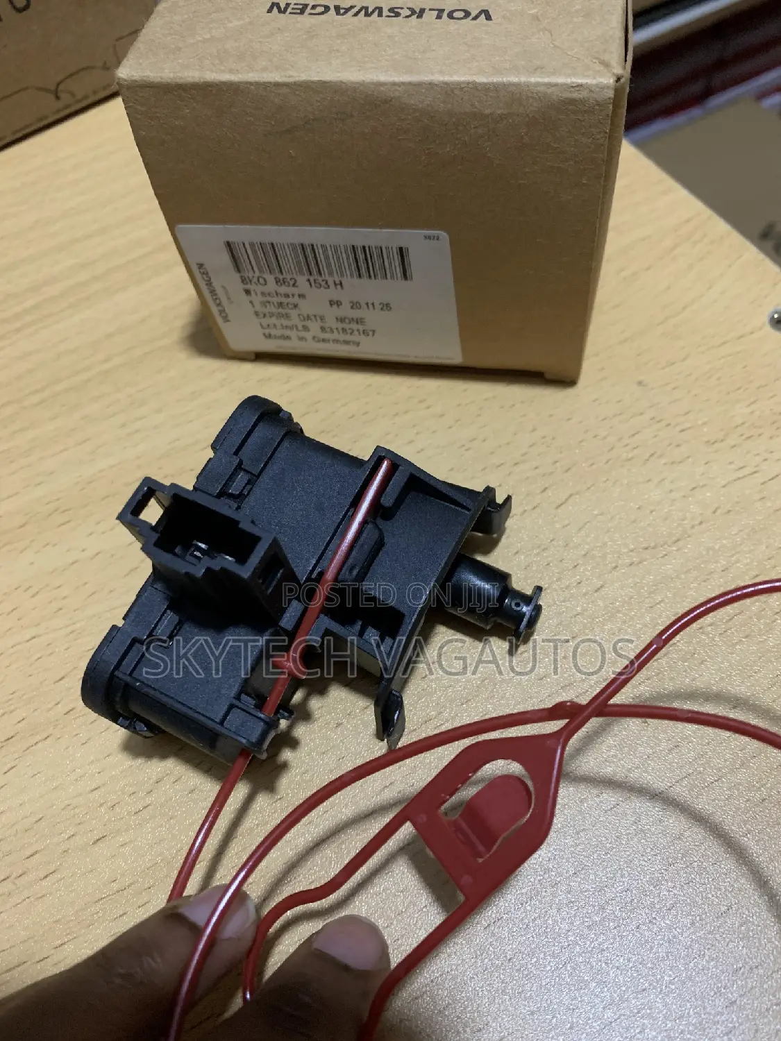 Audi Fuel Flap Actuator