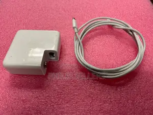 Apple 61W USB-C Power Adapter for Macbook Pro/Air 13'' 14''