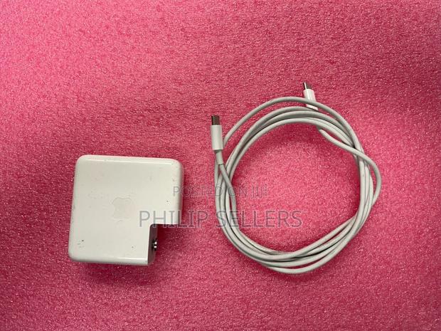 Apple 61W USB-C Power Adapter for Macbook Pro/Air 13'' 14'' - thumbnail 5