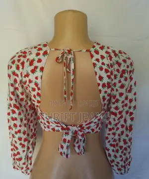 Bersheka Crop Top Available