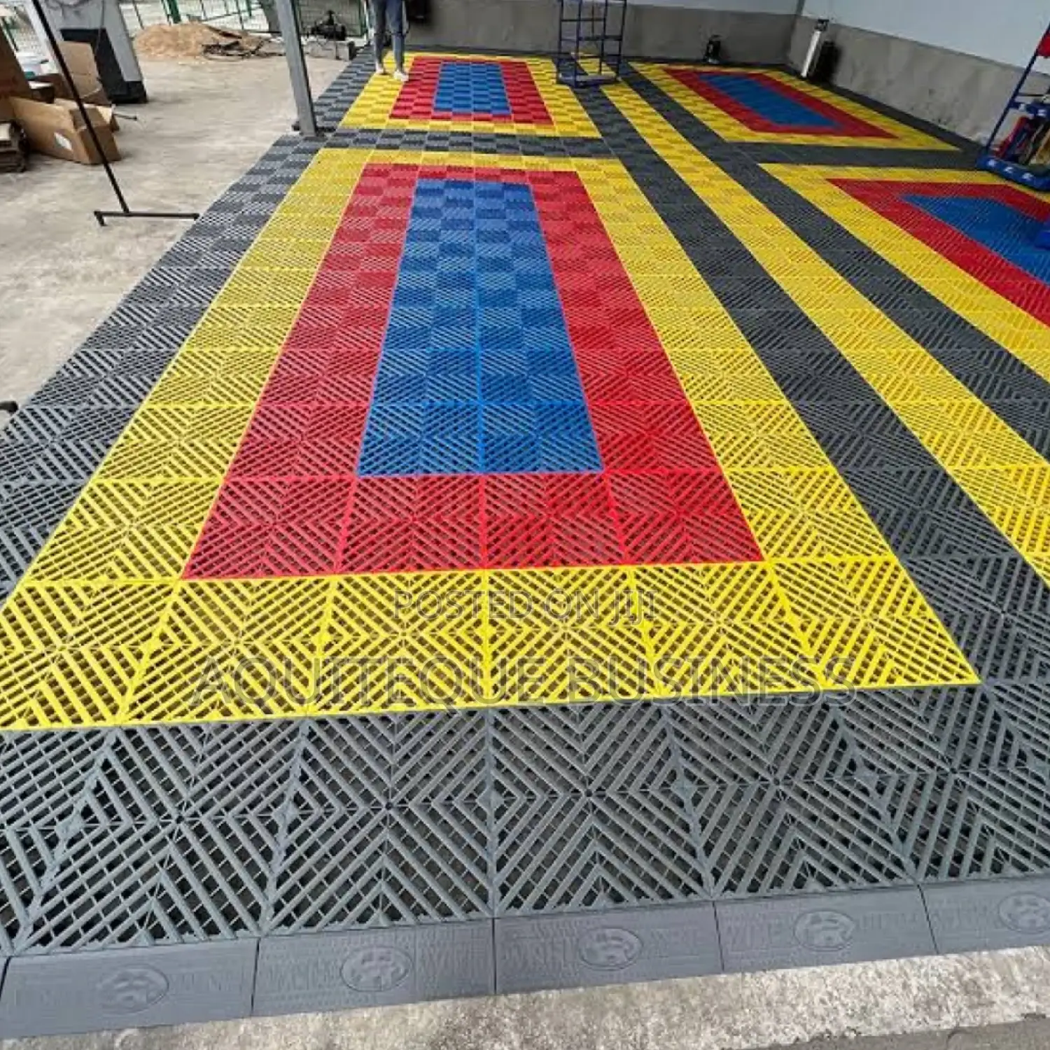 Garage Grid Mat