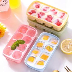 Ice Cube Trays With Lid - thumbnail 2
