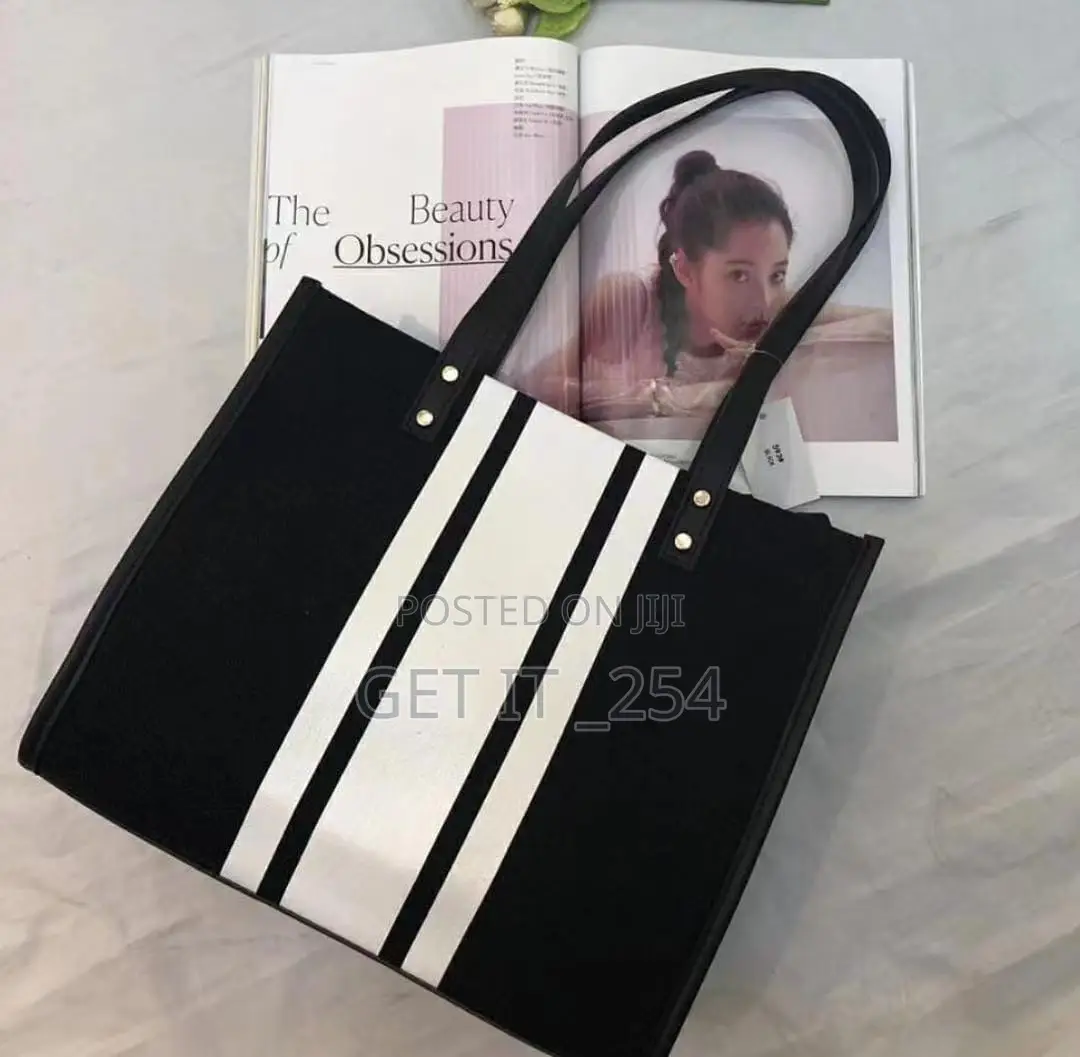 *Juliette Tote Bag*
27*23*12 Cm