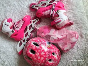 Full Set Kids Rollers Skates With Protective Gears