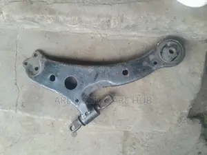 Toyota Harrier Front Arm