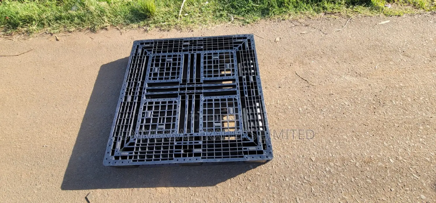 Brand New Heavy Duty Plastic Pallets