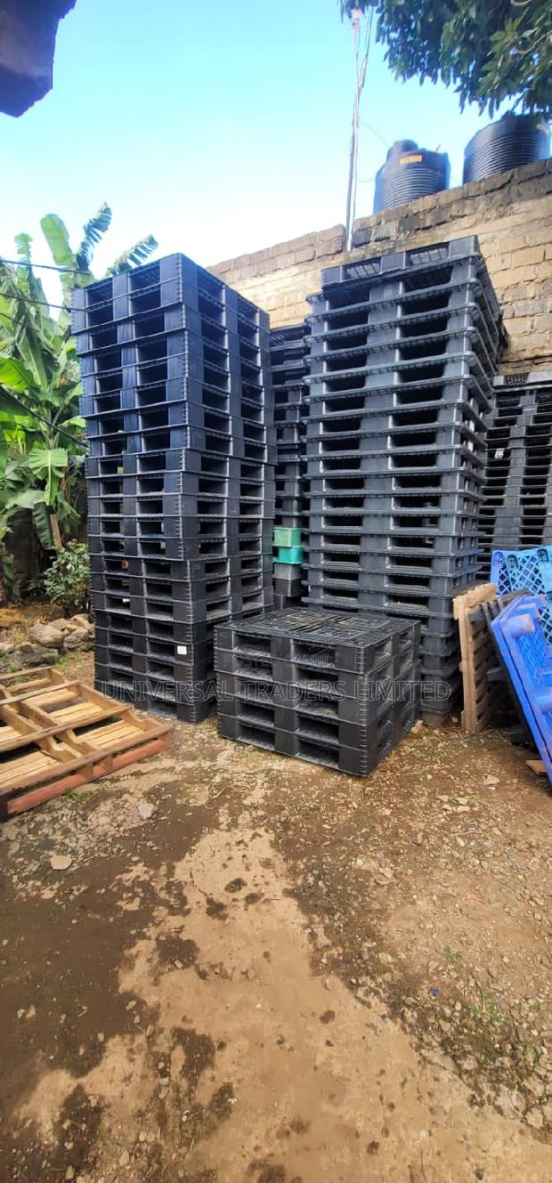Heavy Duty Plastic Pallets - HD - 1100*1100*150mm