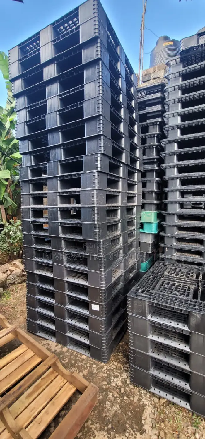 New Plastic Pallets -Type: Heavy Duty- Size :1100*1100*150mm