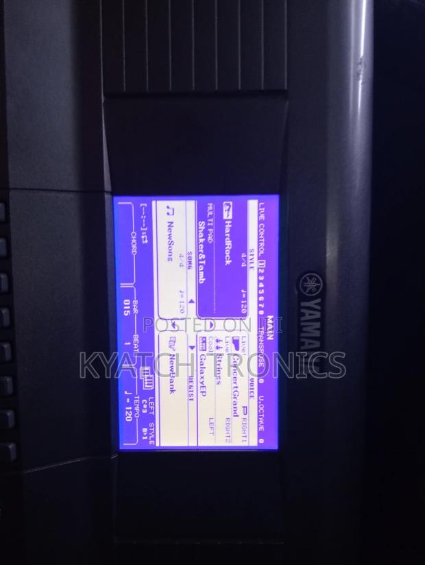 Psr S670 Screen - thumbnail 3