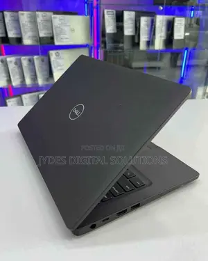 Laptop Dell Latitude 5300 16GB Intel Core i5 SSD 512GB