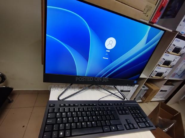 New Desktop Computer HP 200 G4 8GB Intel Core I7 HDD 512GB - main view