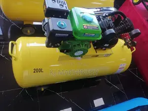 Compressor 200l Milano Italia Heavy Machinery.