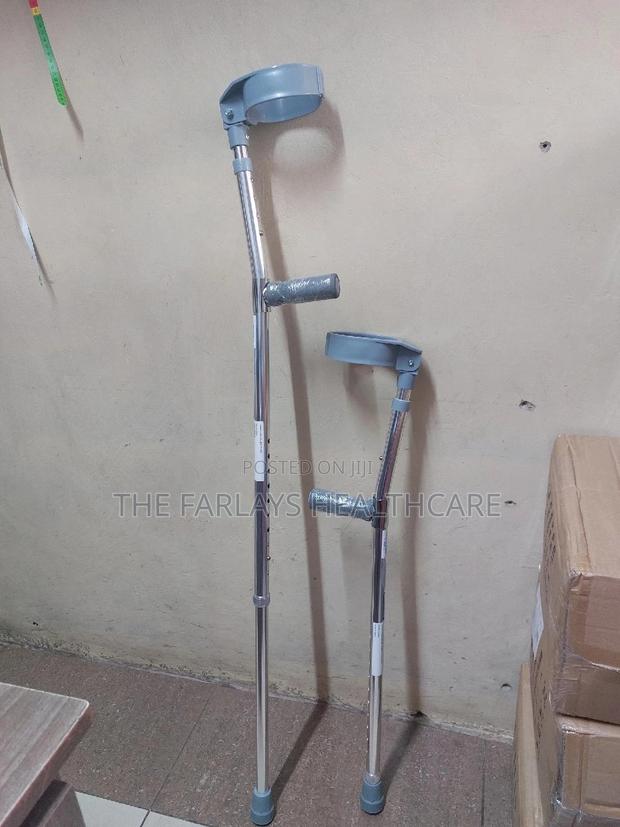 Crutches With Adjustable Height. 8331L