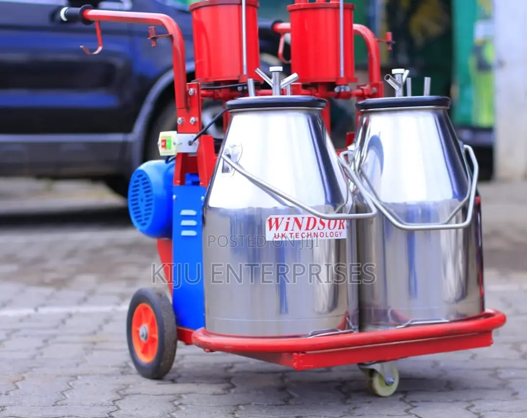 Windsor Brand Milking Machine With 2 Bucket