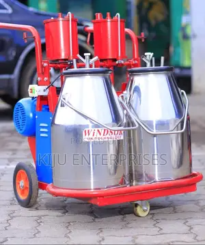 Windsor Brand Milking Machine With 2 Bucket