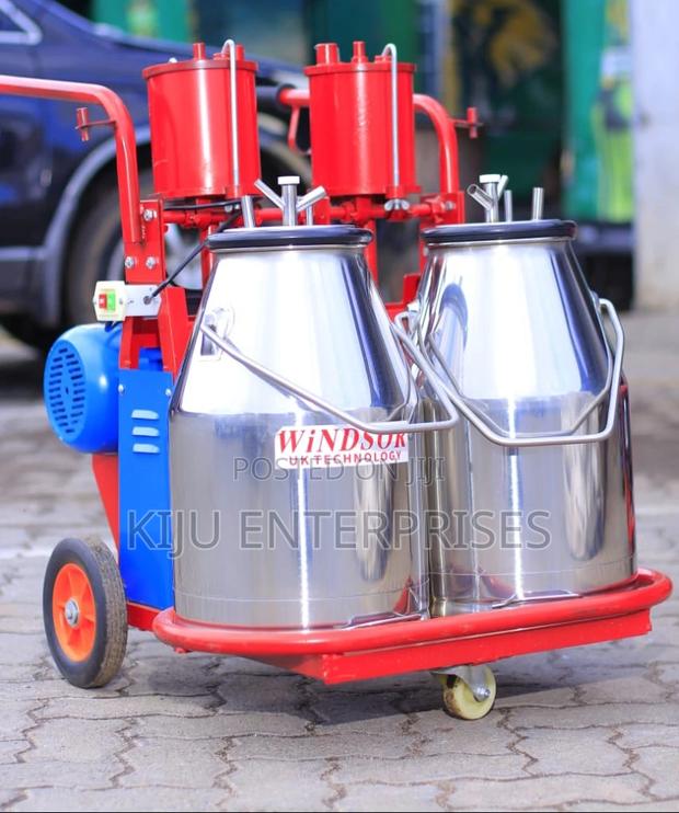 Windsor Brand Milking Machine With 2 Bucket - thumbnail 2