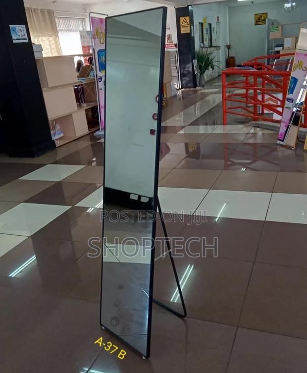 Executive Mirror Without Wheel - main view