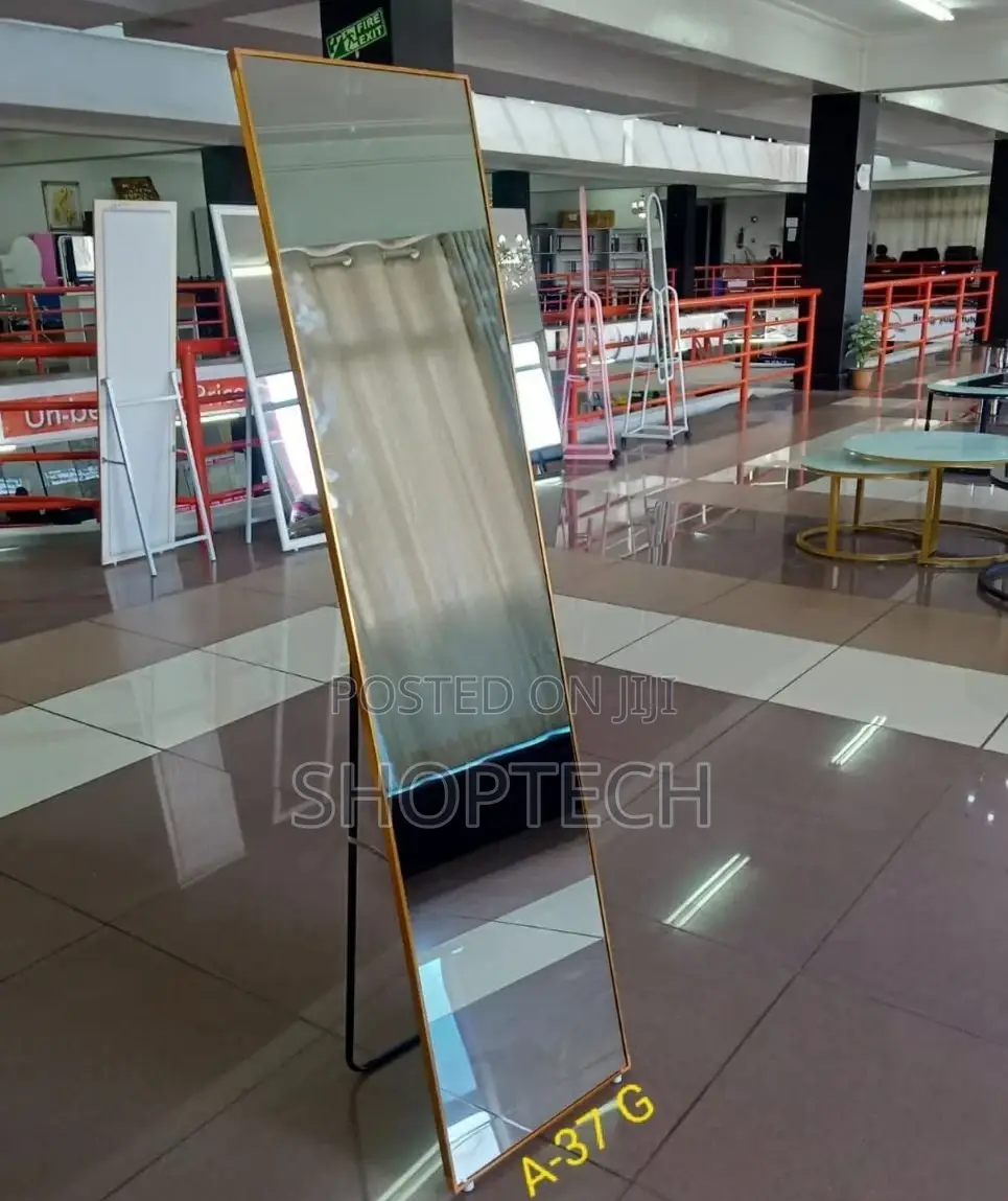 Executive Mirror Without Wheel