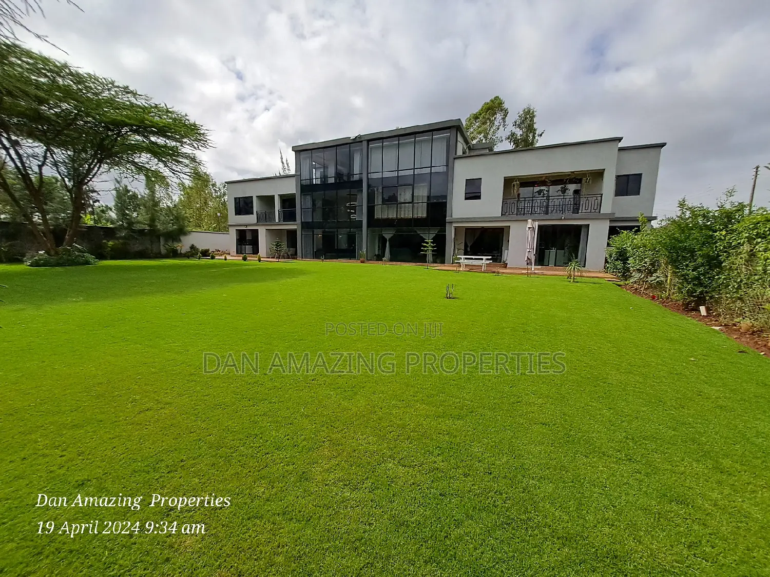 11bdrm Maisonette in Kcb All En-Suite, Karen for sale