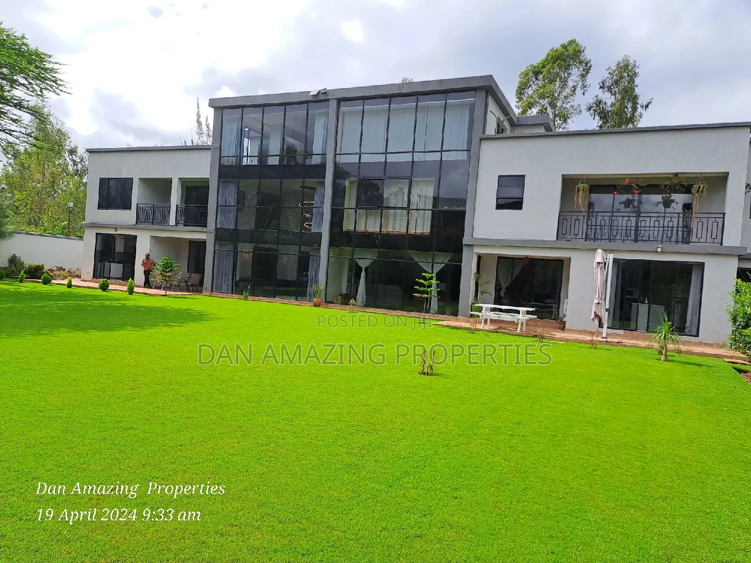 11bdrm Maisonette in Kcb All En-Suite, Karen for sale